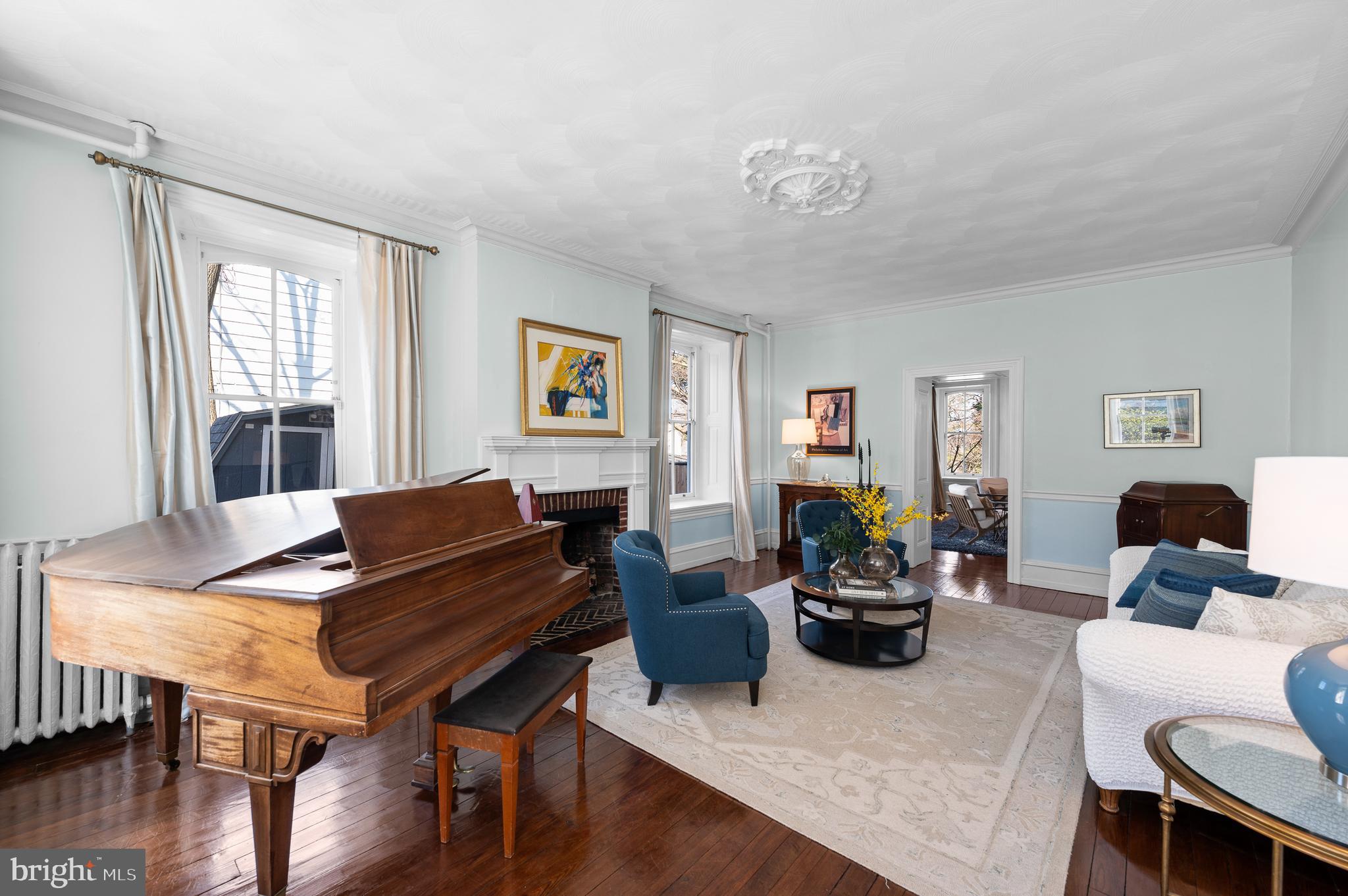 GREYTHORNE WOODS - Residential