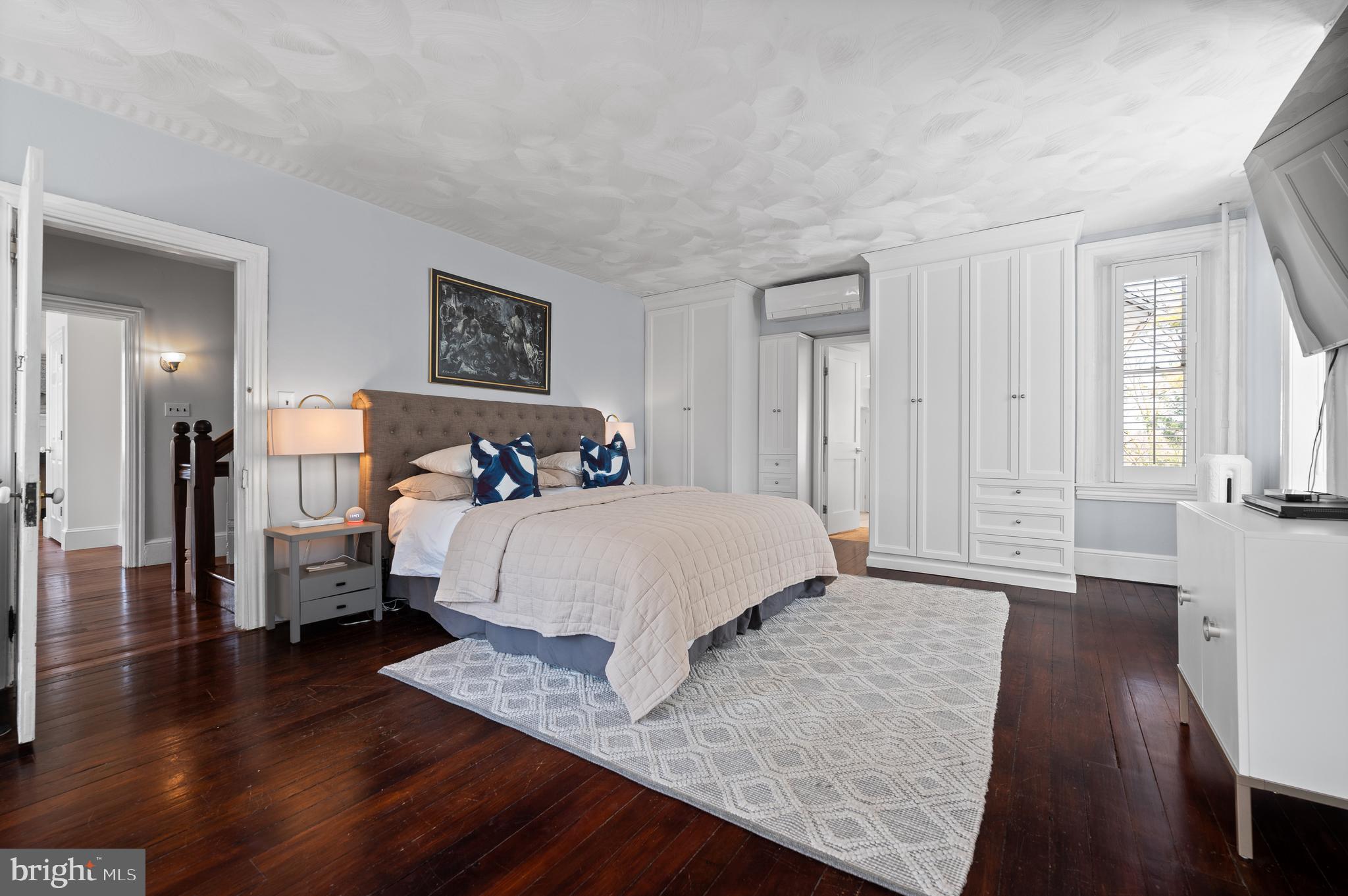 GREYTHORNE WOODS - Residential