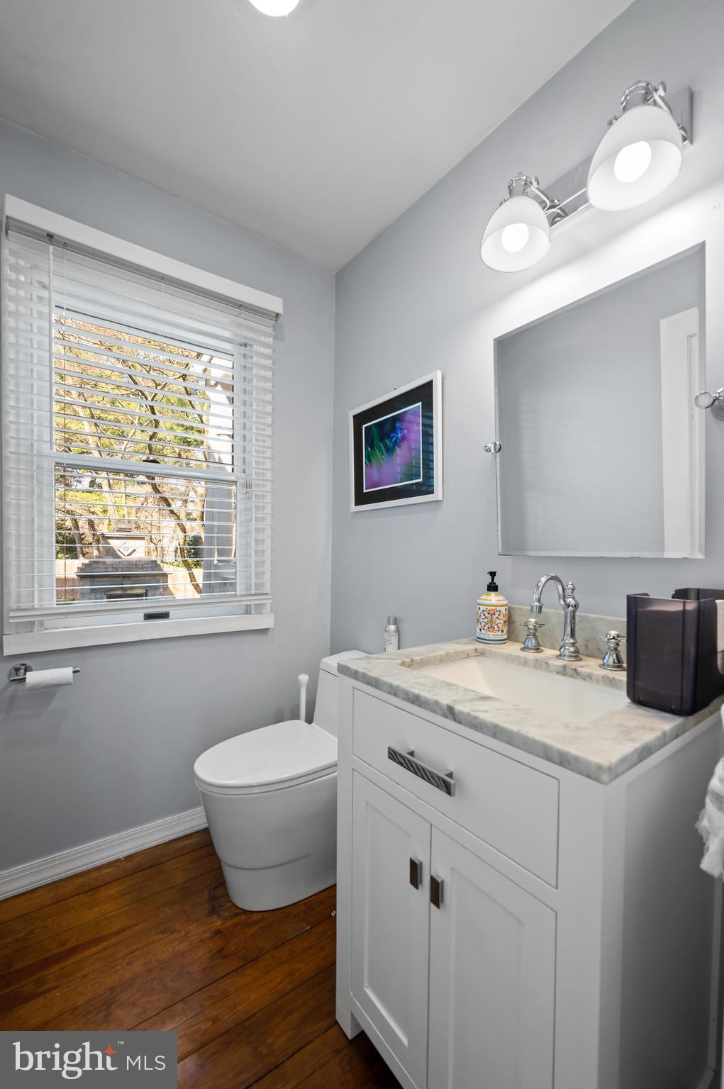 GREYTHORNE WOODS - Residential