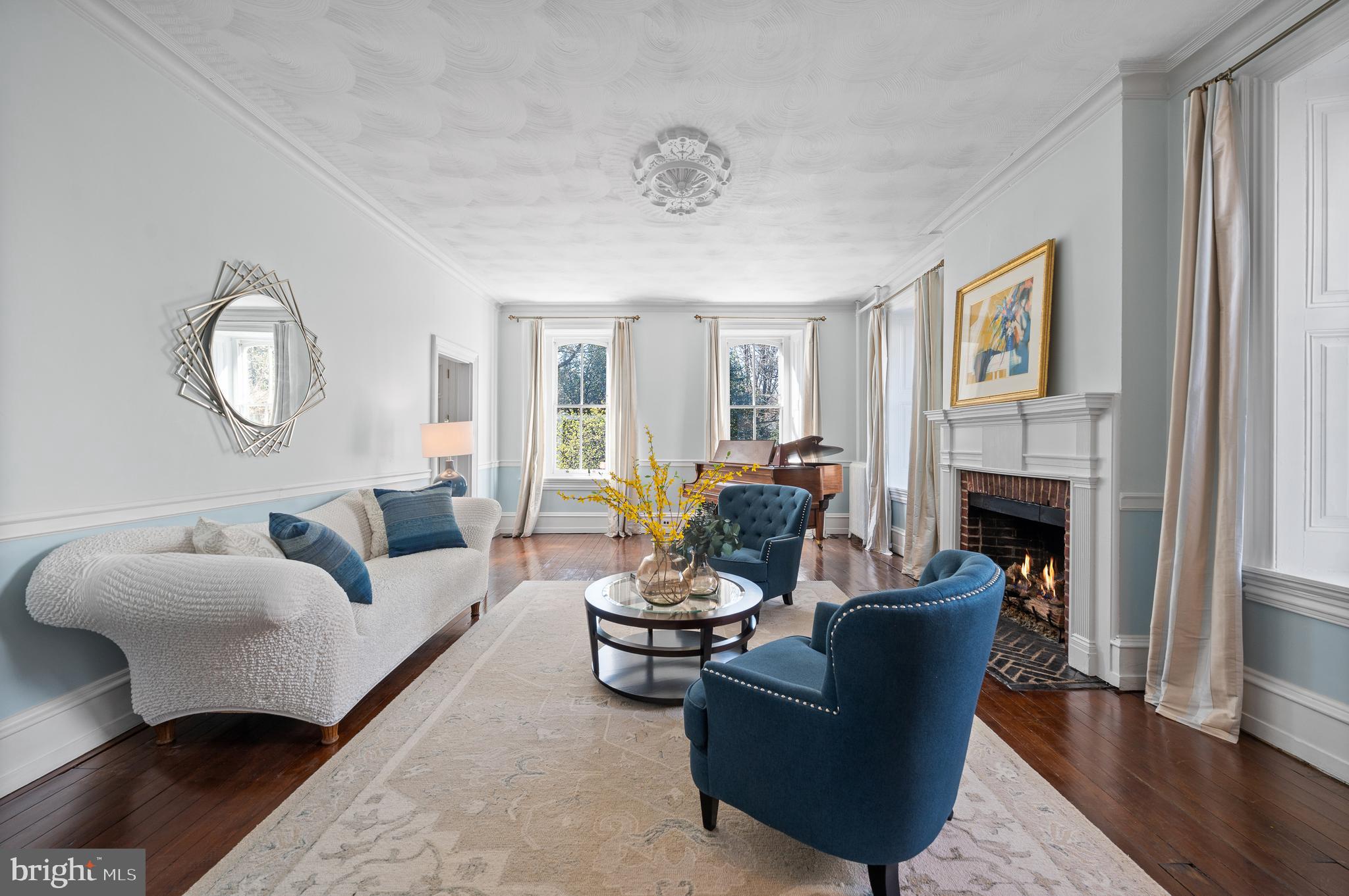 GREYTHORNE WOODS - Residential