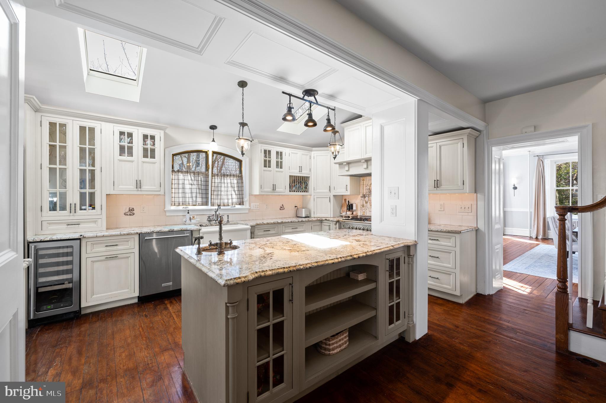 GREYTHORNE WOODS - Residential