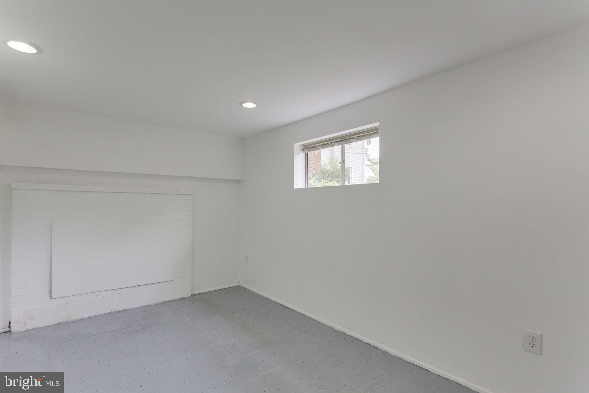 GREENWAY DOWNS - Residential