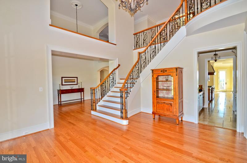 HISTORIC SELMA ESTATES - Residential