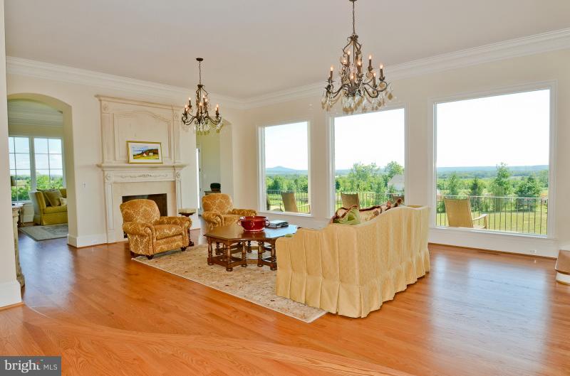 HISTORIC SELMA ESTATES - Residential