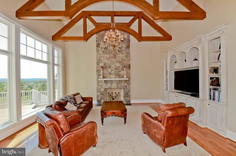 HISTORIC SELMA ESTATES - Residential