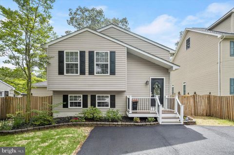 808 PASADENA AVENUE SEVERNA PARK MD 21146