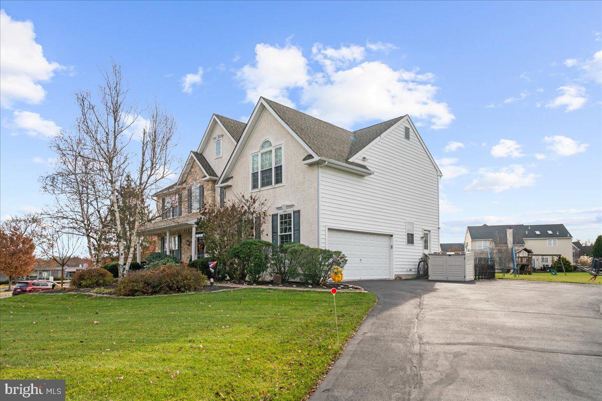 ACADEMY PLACE - Residential