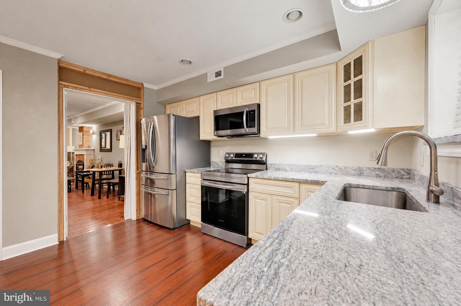 SOUTH BALTIMORE - Residential