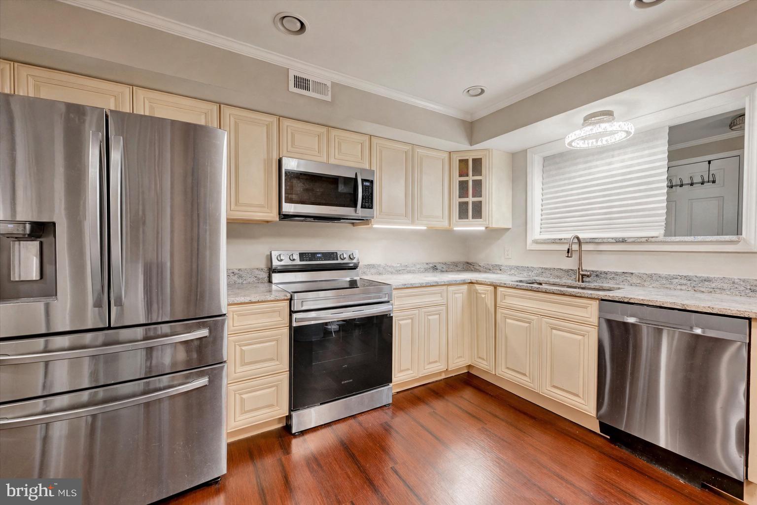 SOUTH BALTIMORE - Residential