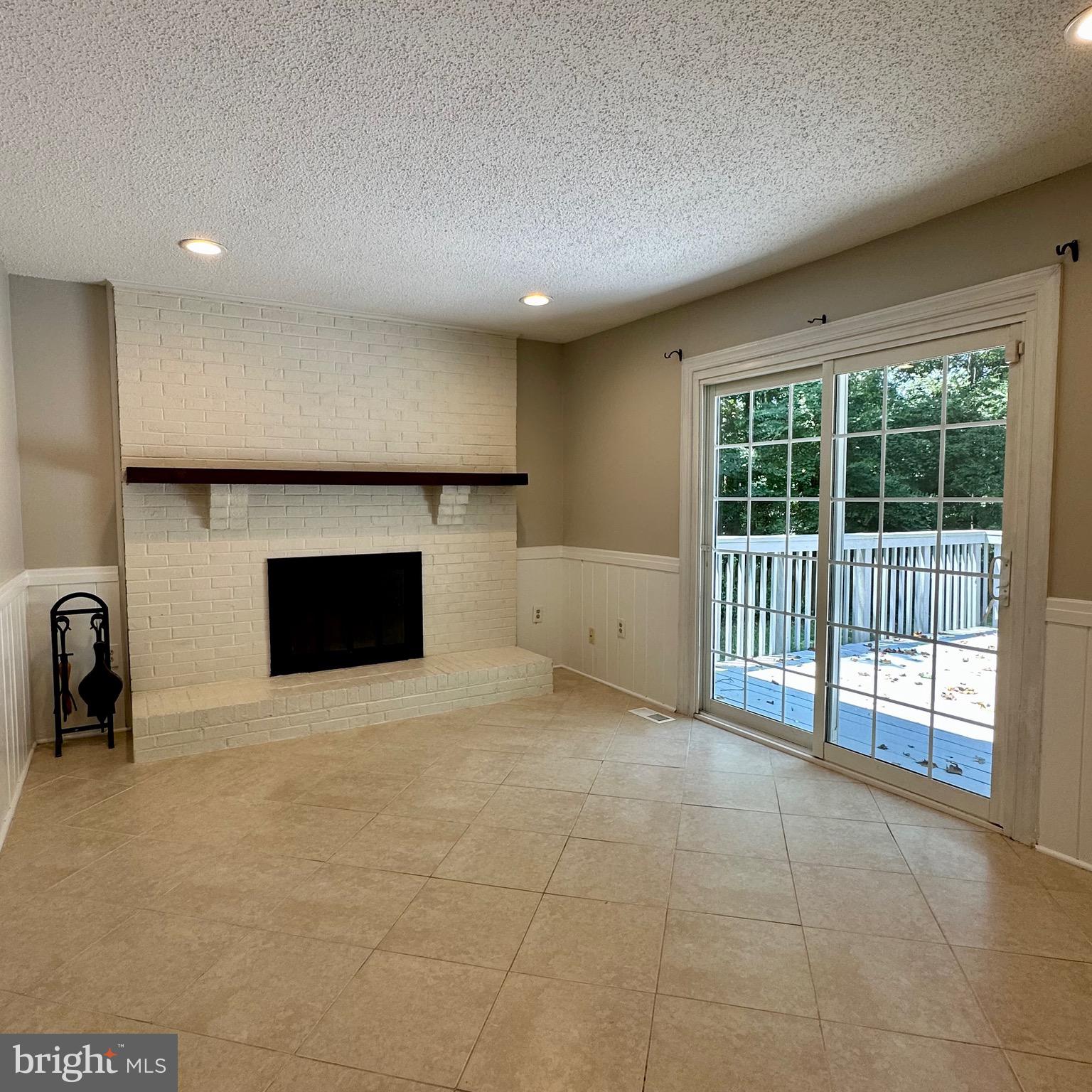 NEWPORT/RIVER MOUTH - Residential Lease