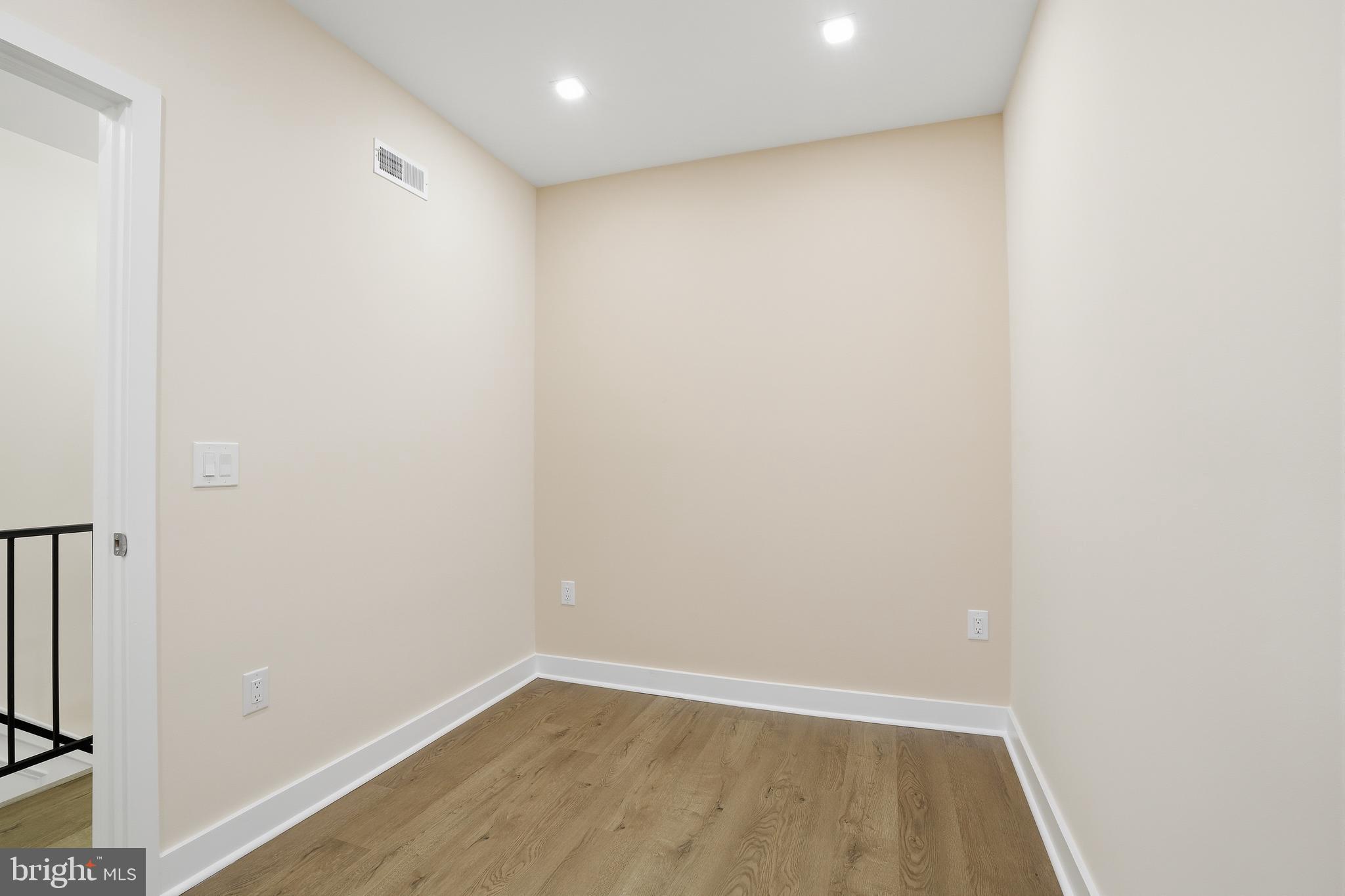 STANTON - Residential