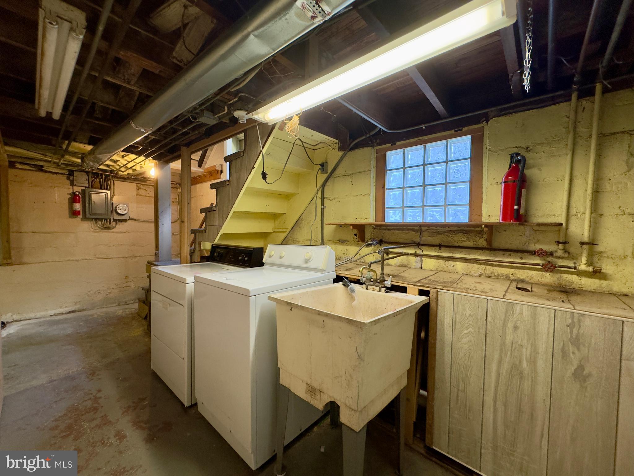 GLENHAM - BELFORD - Residential Lease