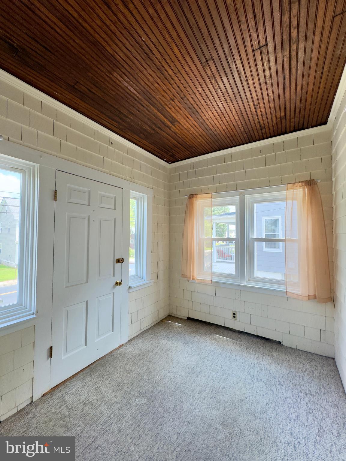 GLENHAM - BELFORD - Residential Lease