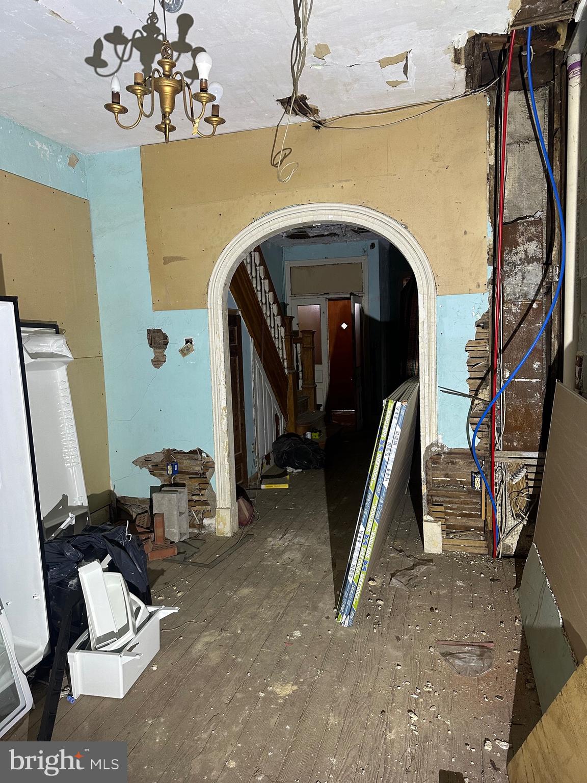 1924 W WESTMORELAND STREET