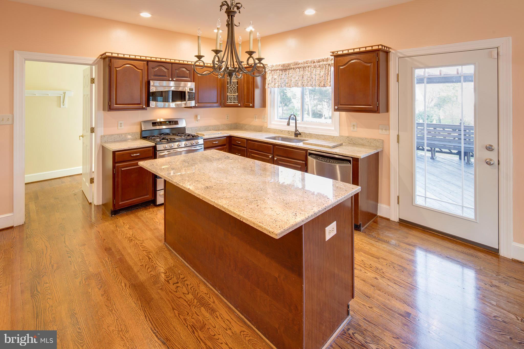 WESTPORT - Residential