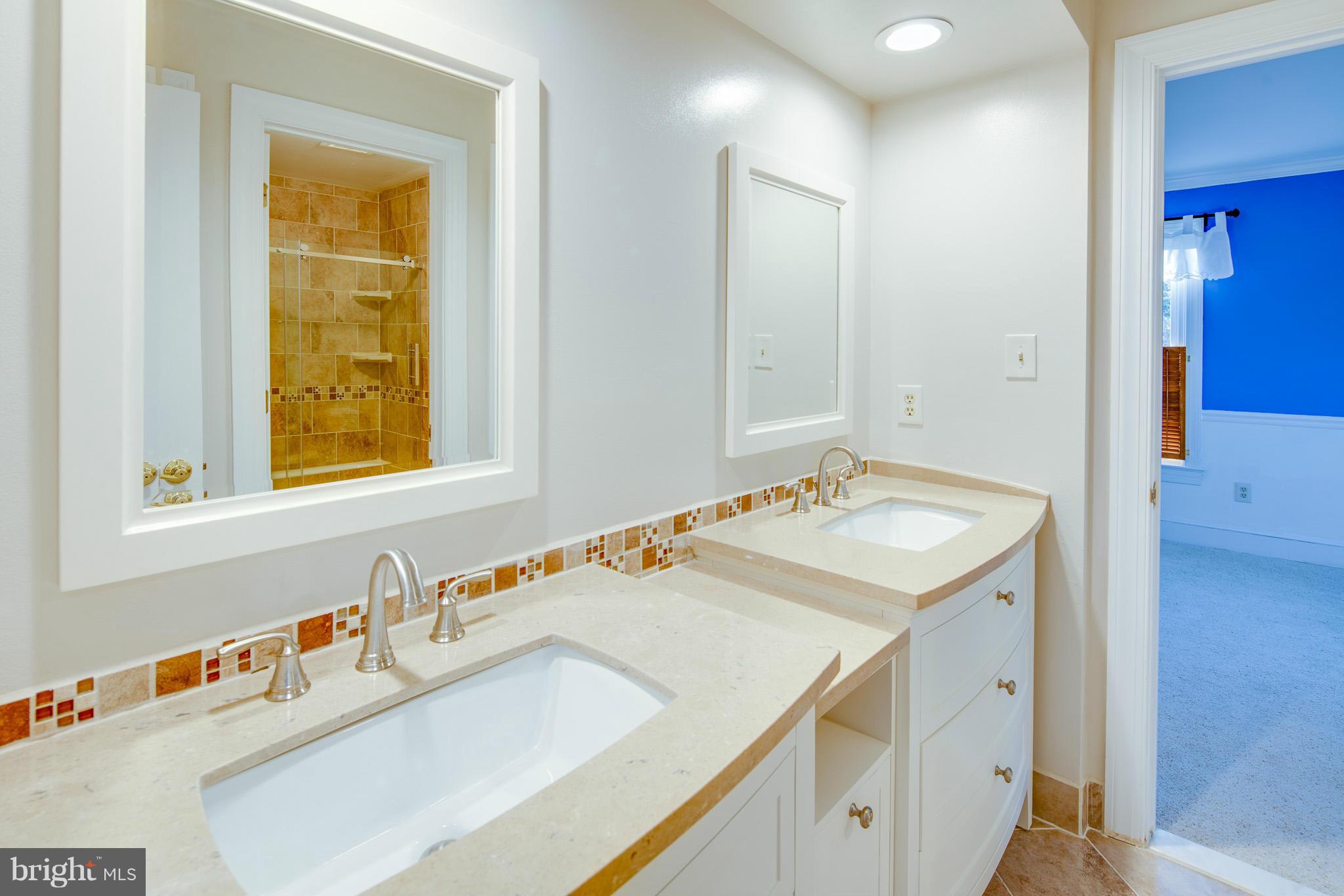 WESTPORT - Residential