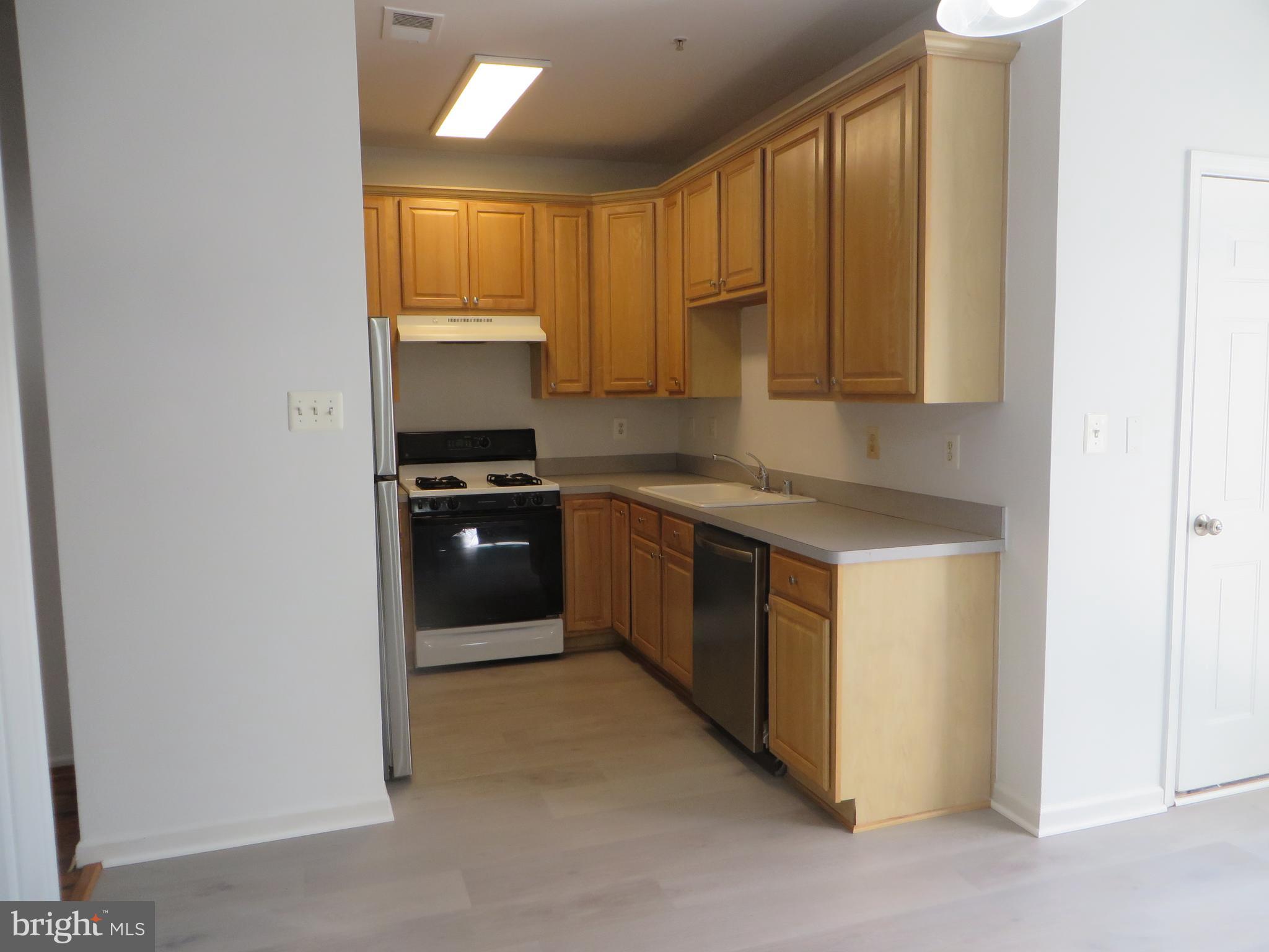 CAMERON STATION - Residential Lease