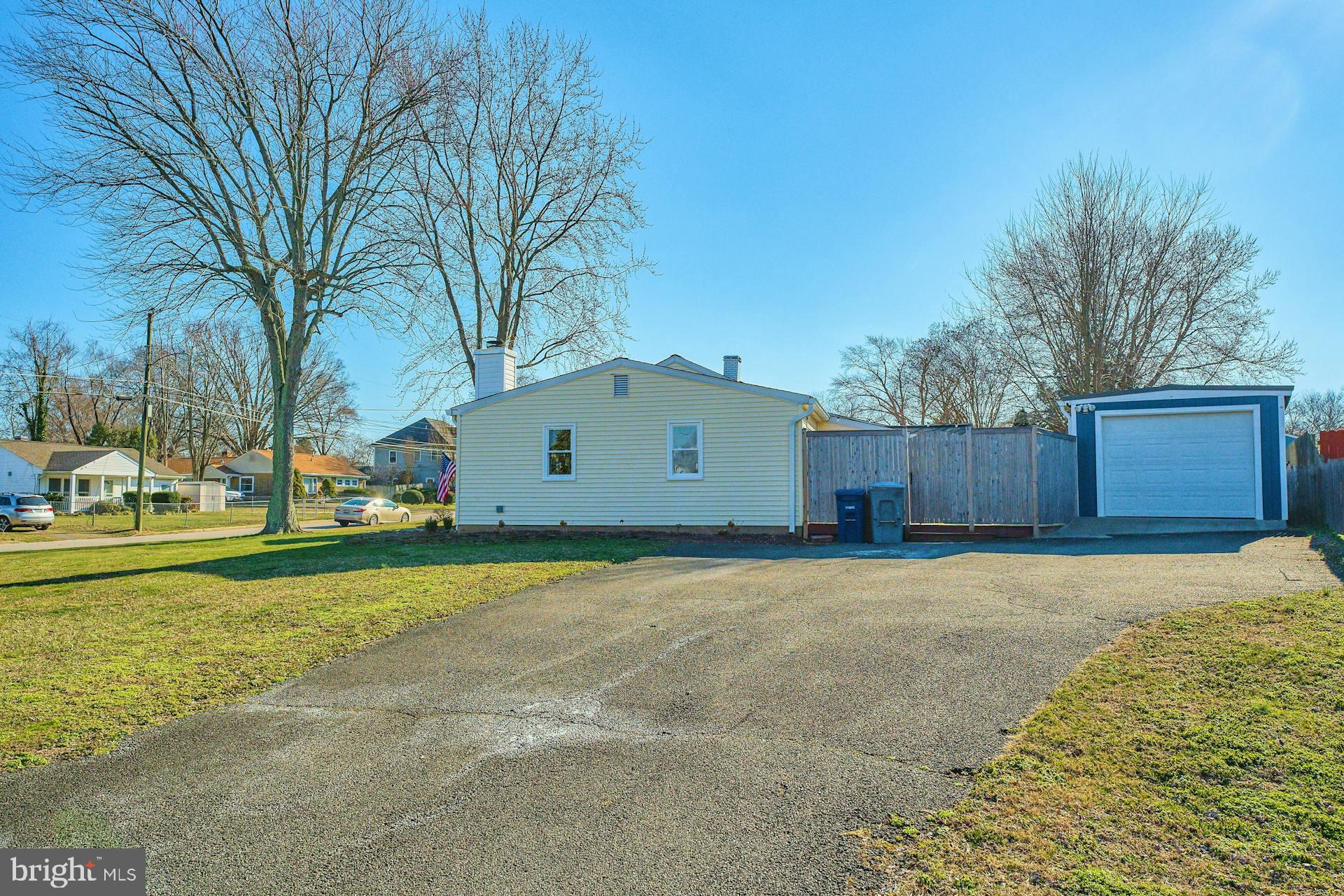 VIRGINIA HILLS - Residential