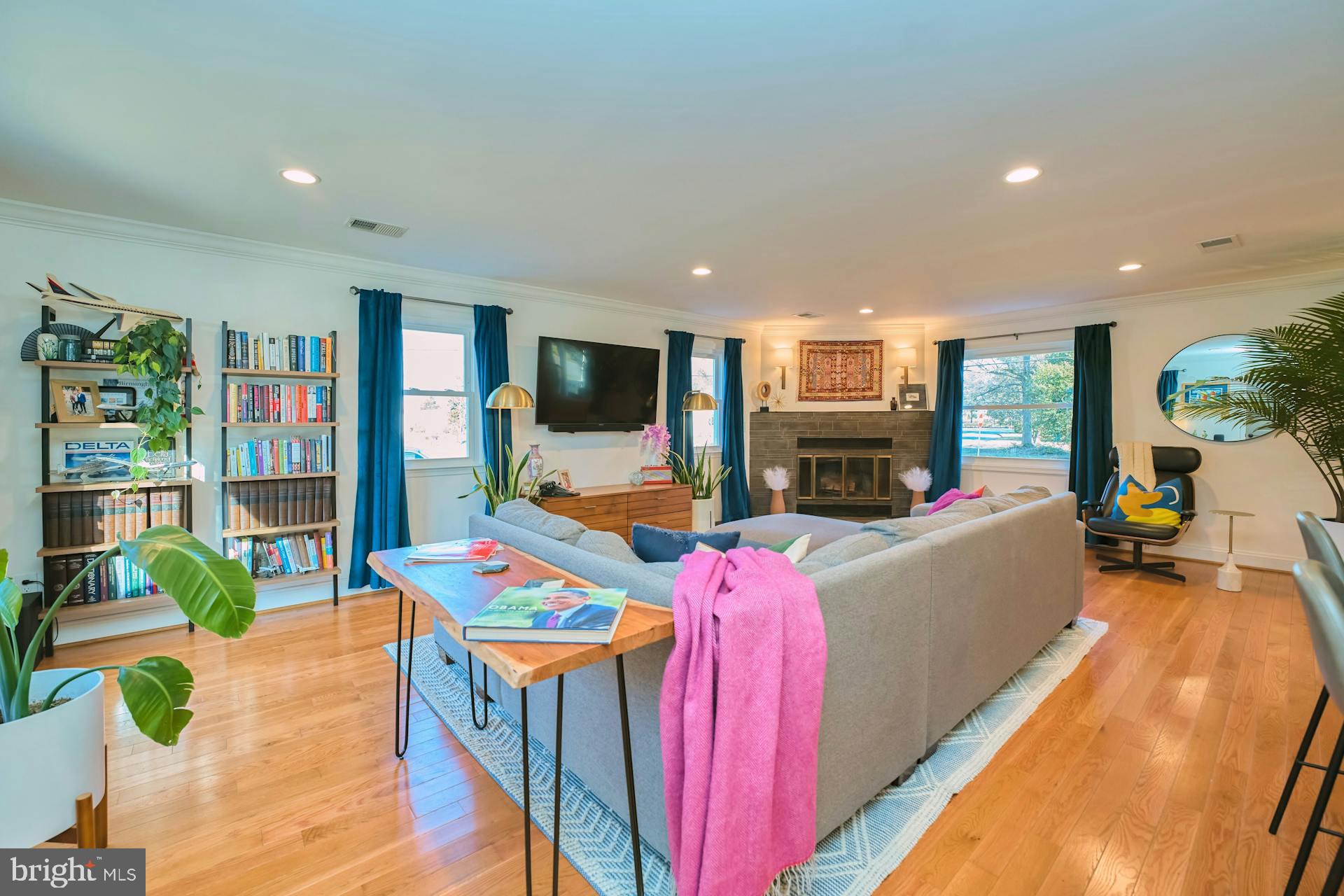 VIRGINIA HILLS - Residential