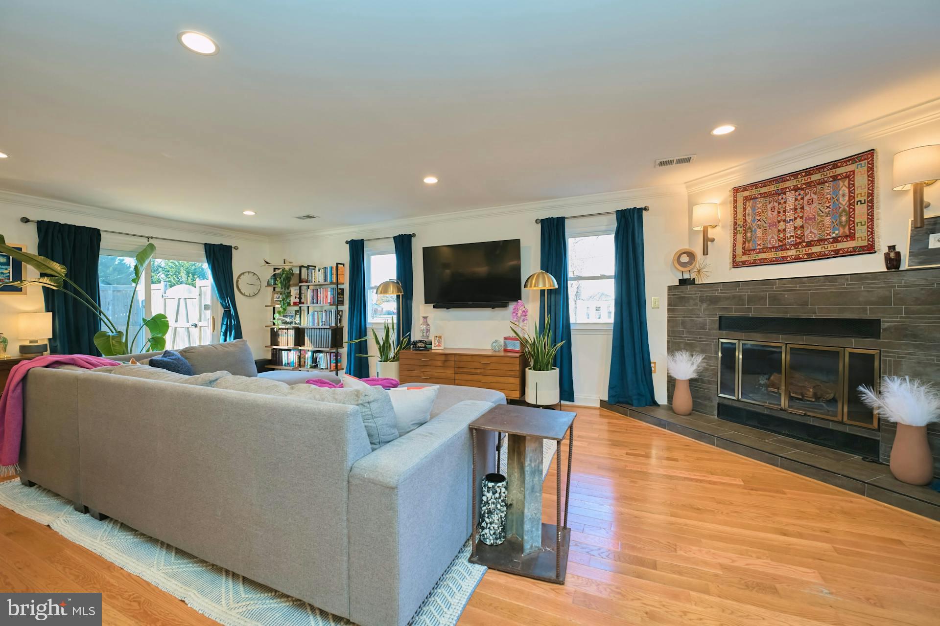 VIRGINIA HILLS - Residential
