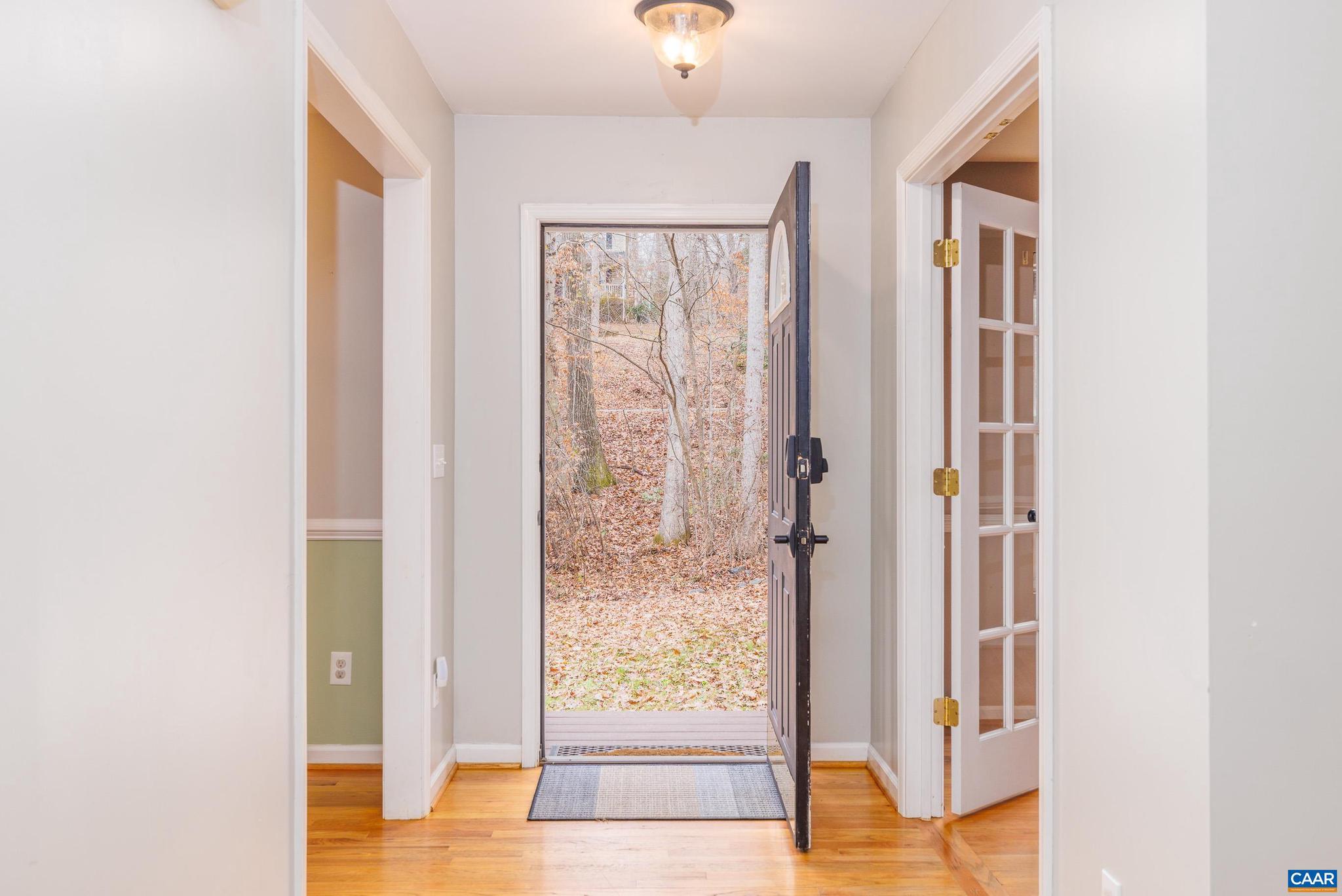 LAKE MONTICELLO - Residential