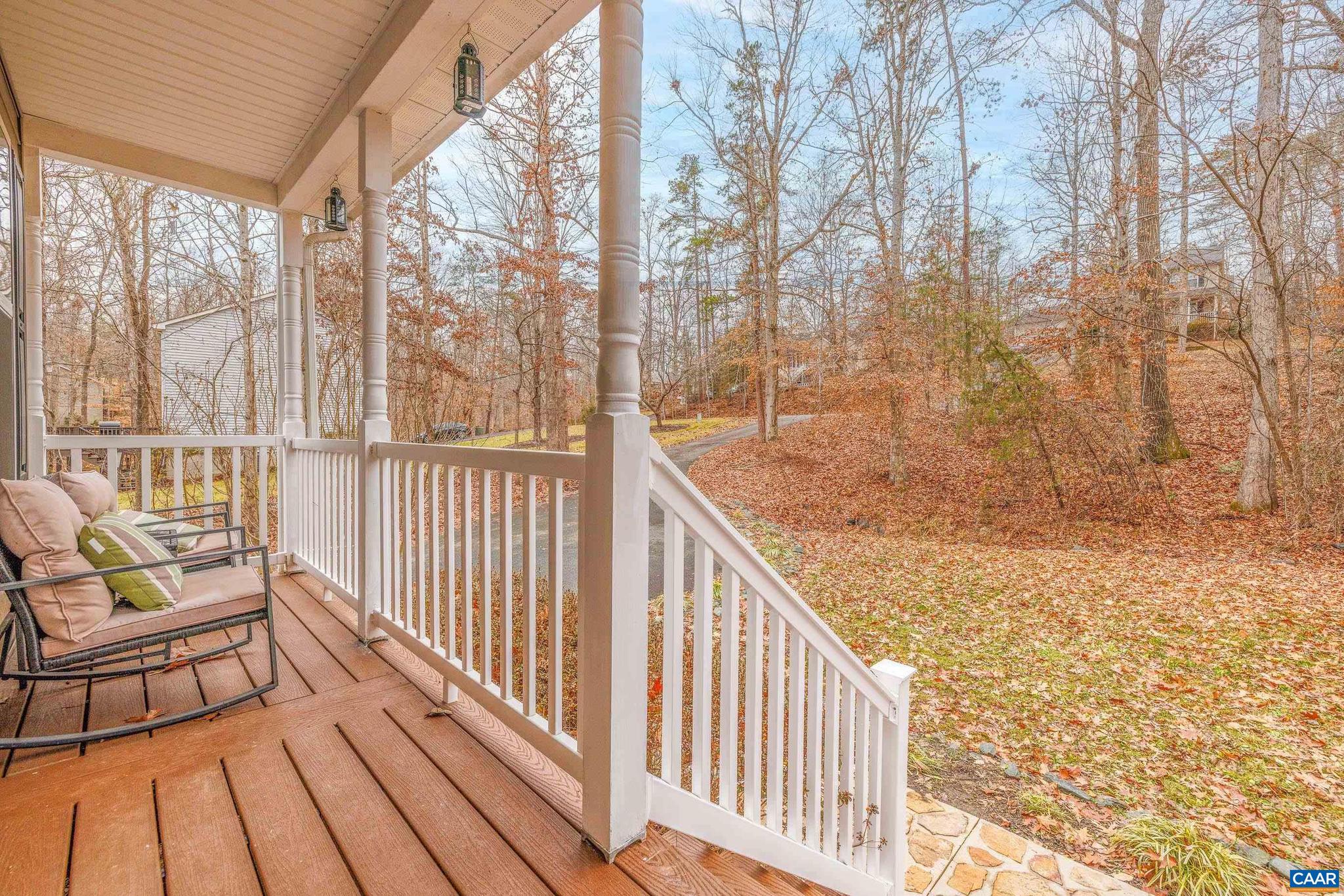 LAKE MONTICELLO - Residential