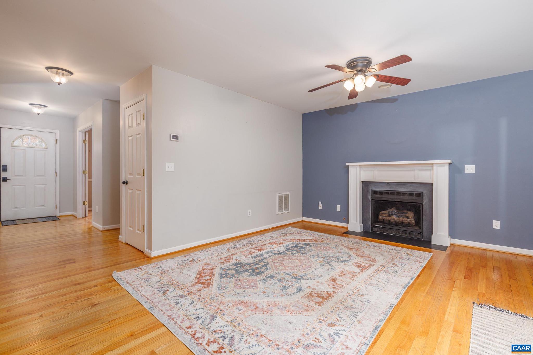 LAKE MONTICELLO - Residential