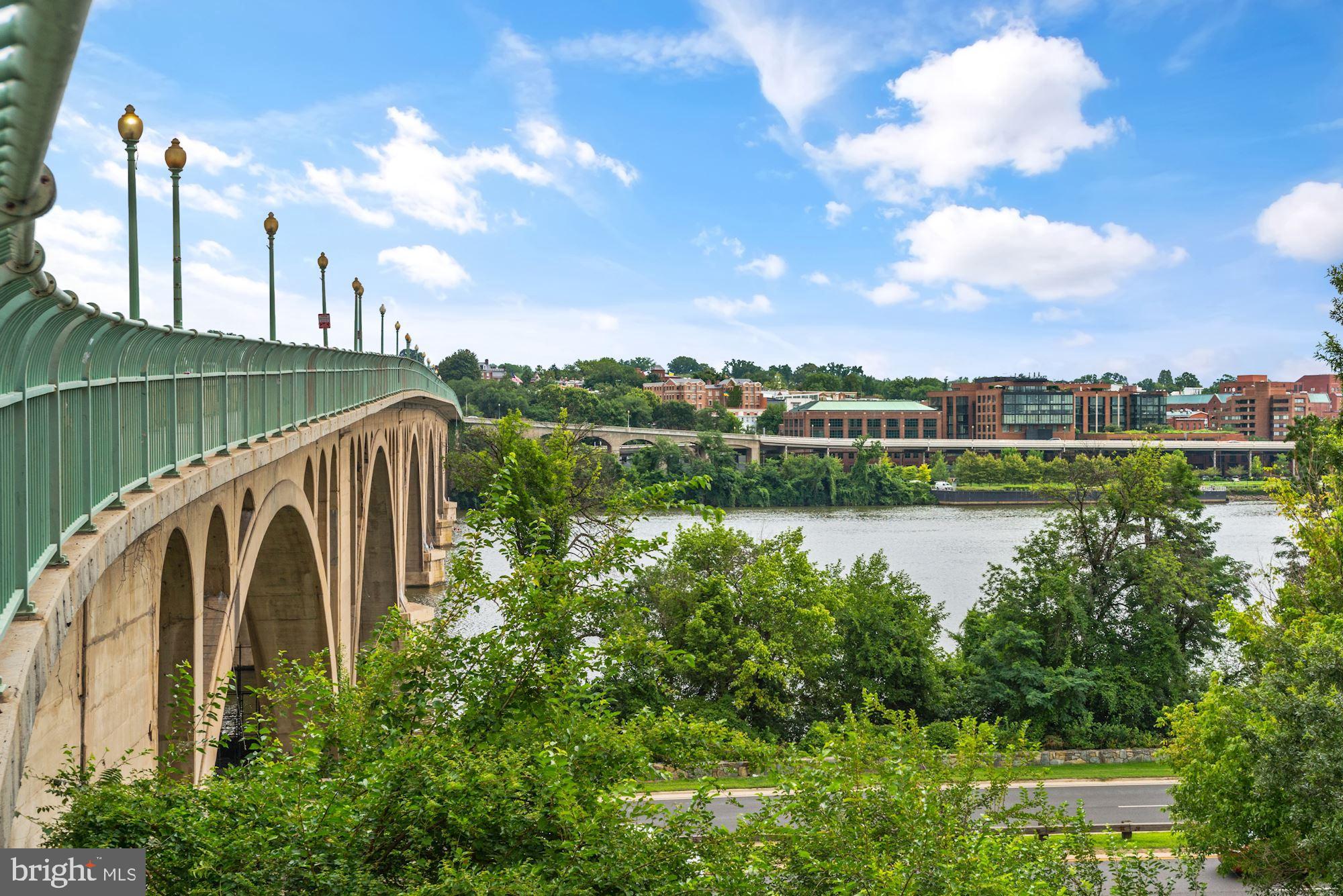 GEORGETOWN - Residential