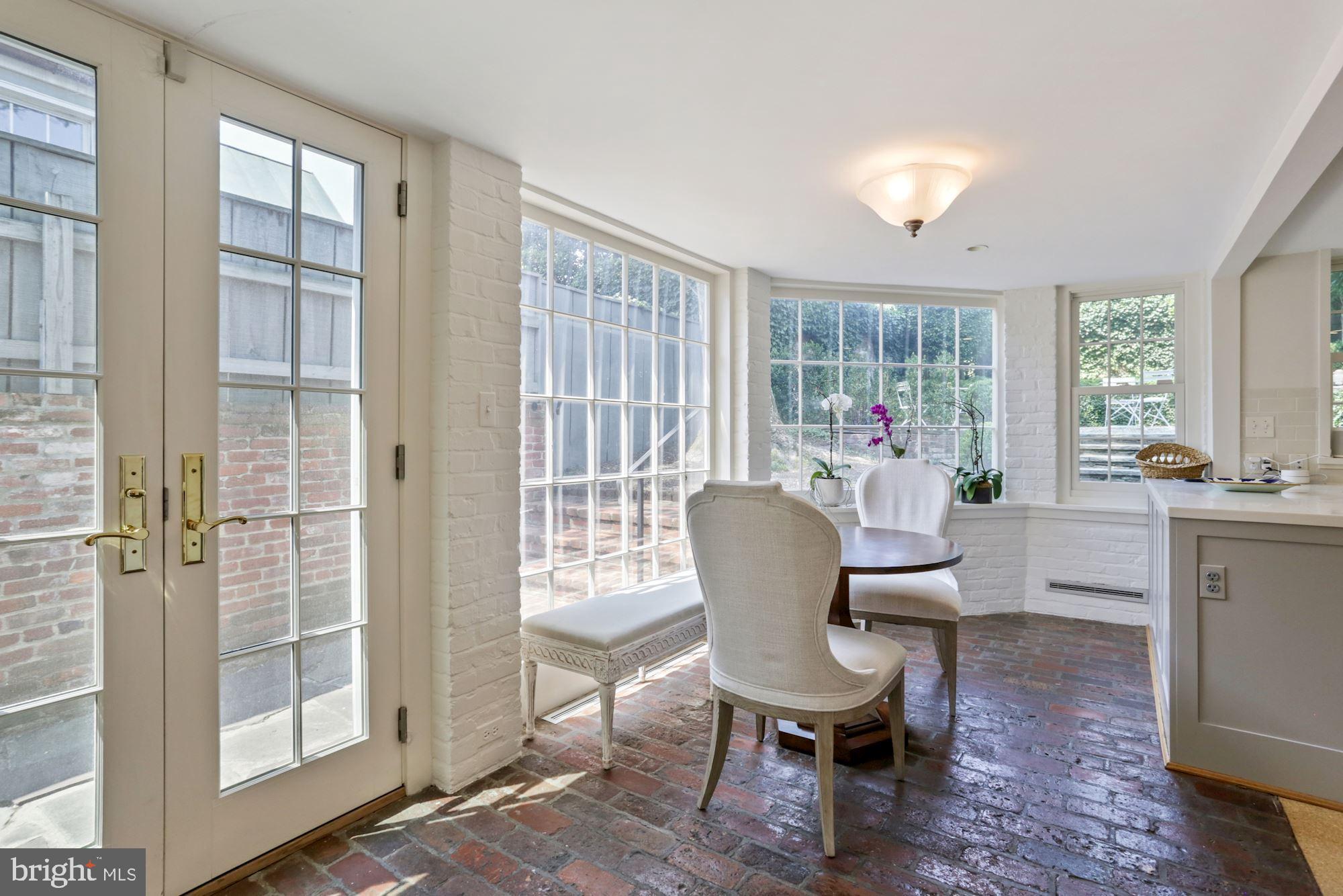 GEORGETOWN - Residential