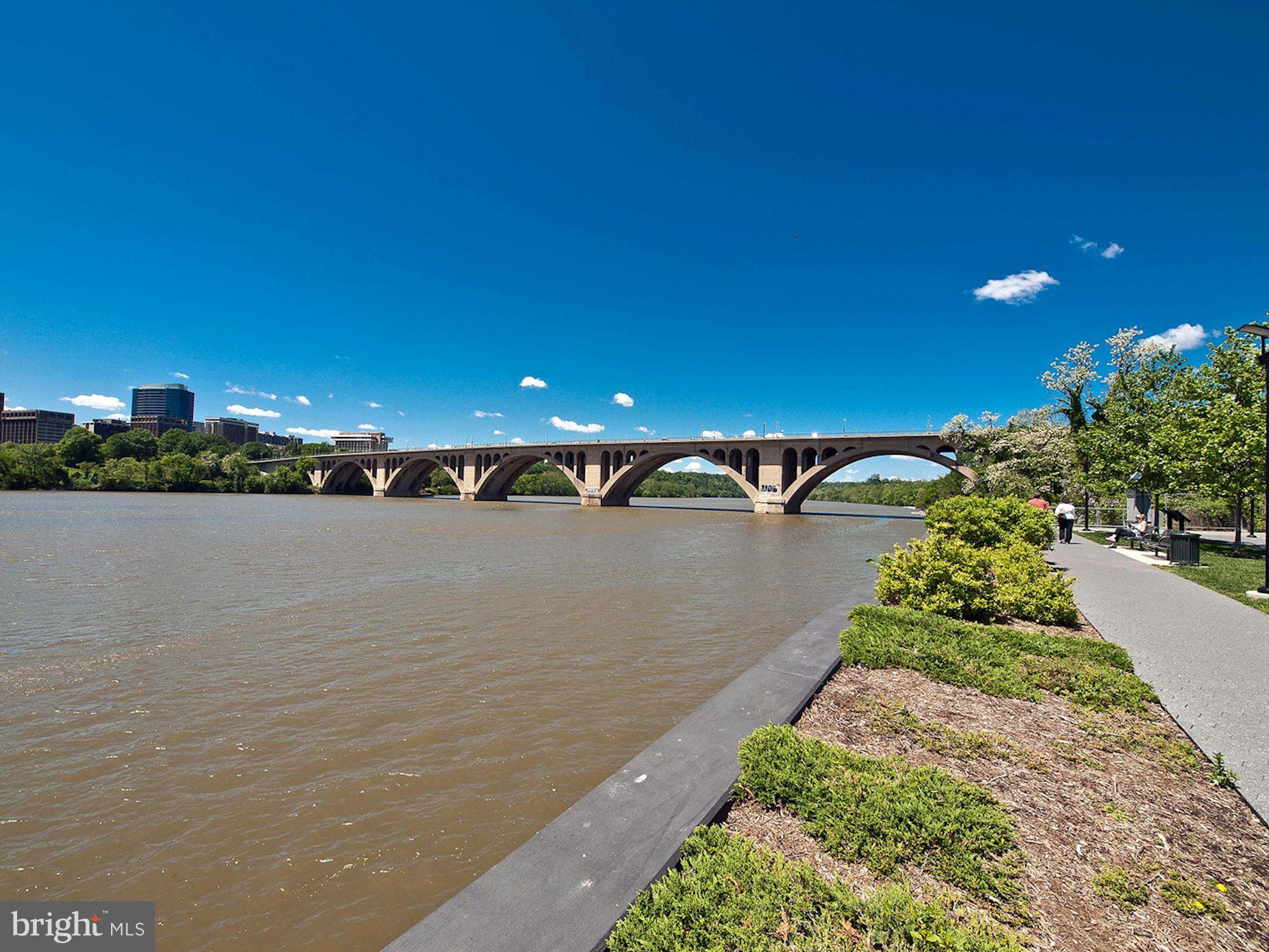 GEORGETOWN - Residential