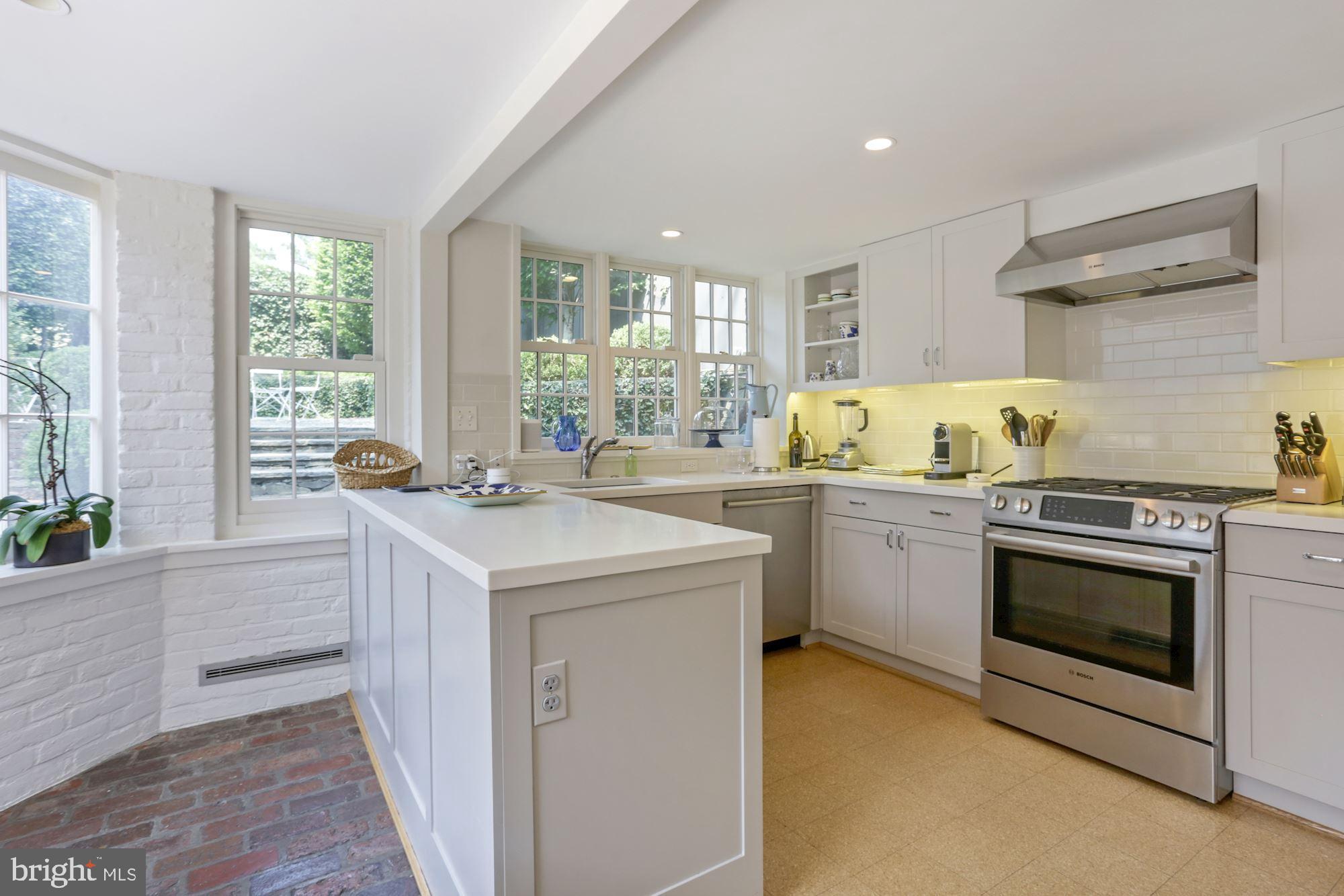 GEORGETOWN - Residential
