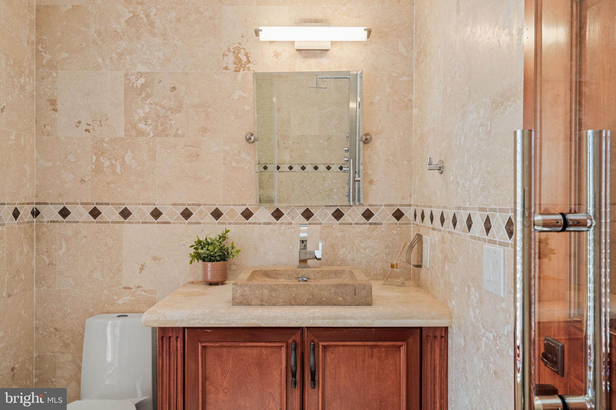 WASHINGTON SQ - Residential