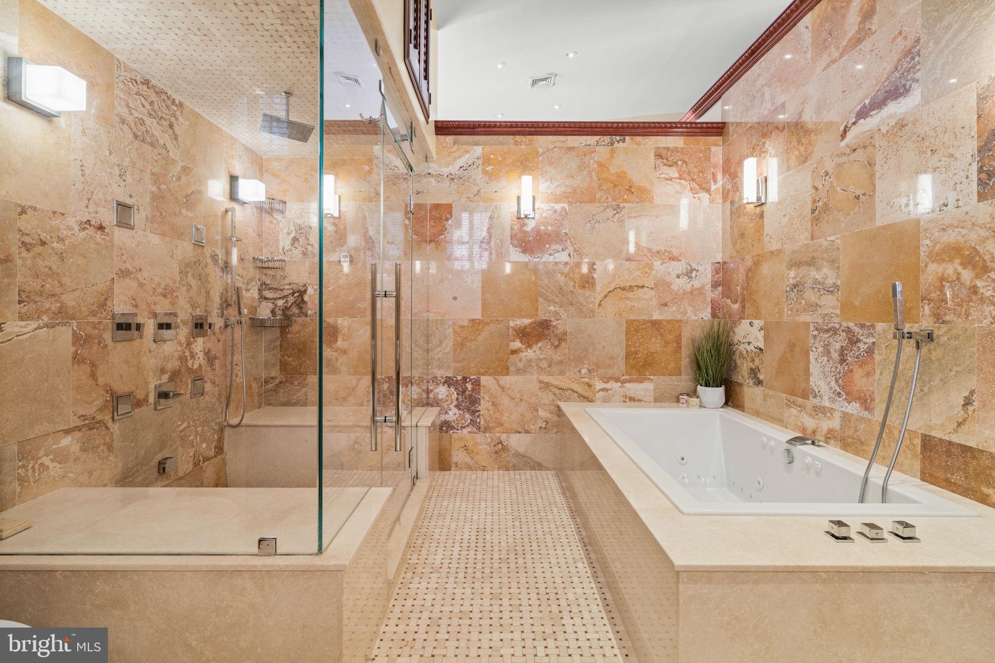 WASHINGTON SQ - Residential