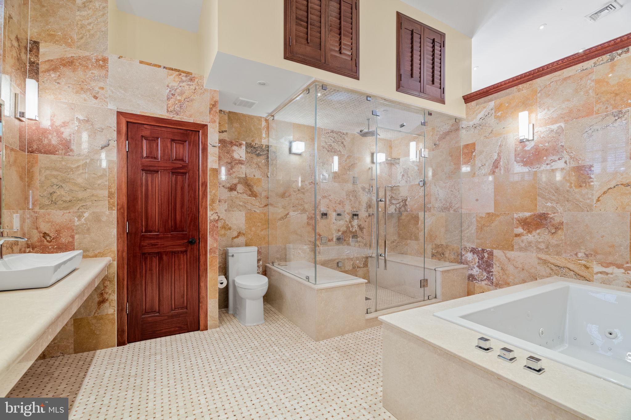 WASHINGTON SQ - Residential