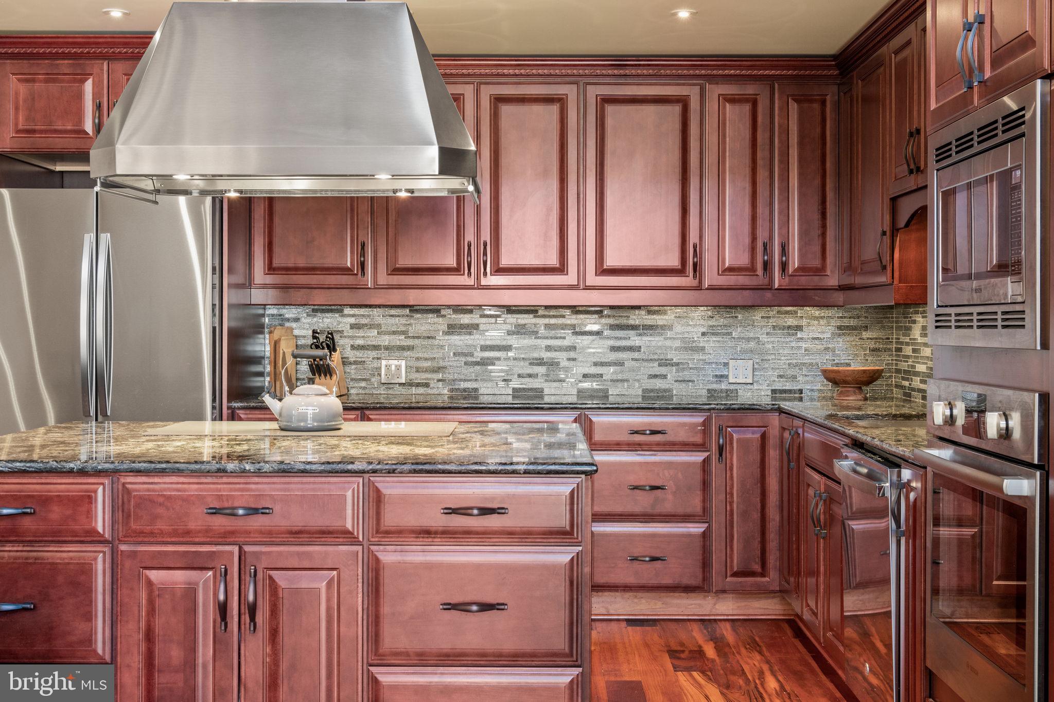 WASHINGTON SQ - Residential