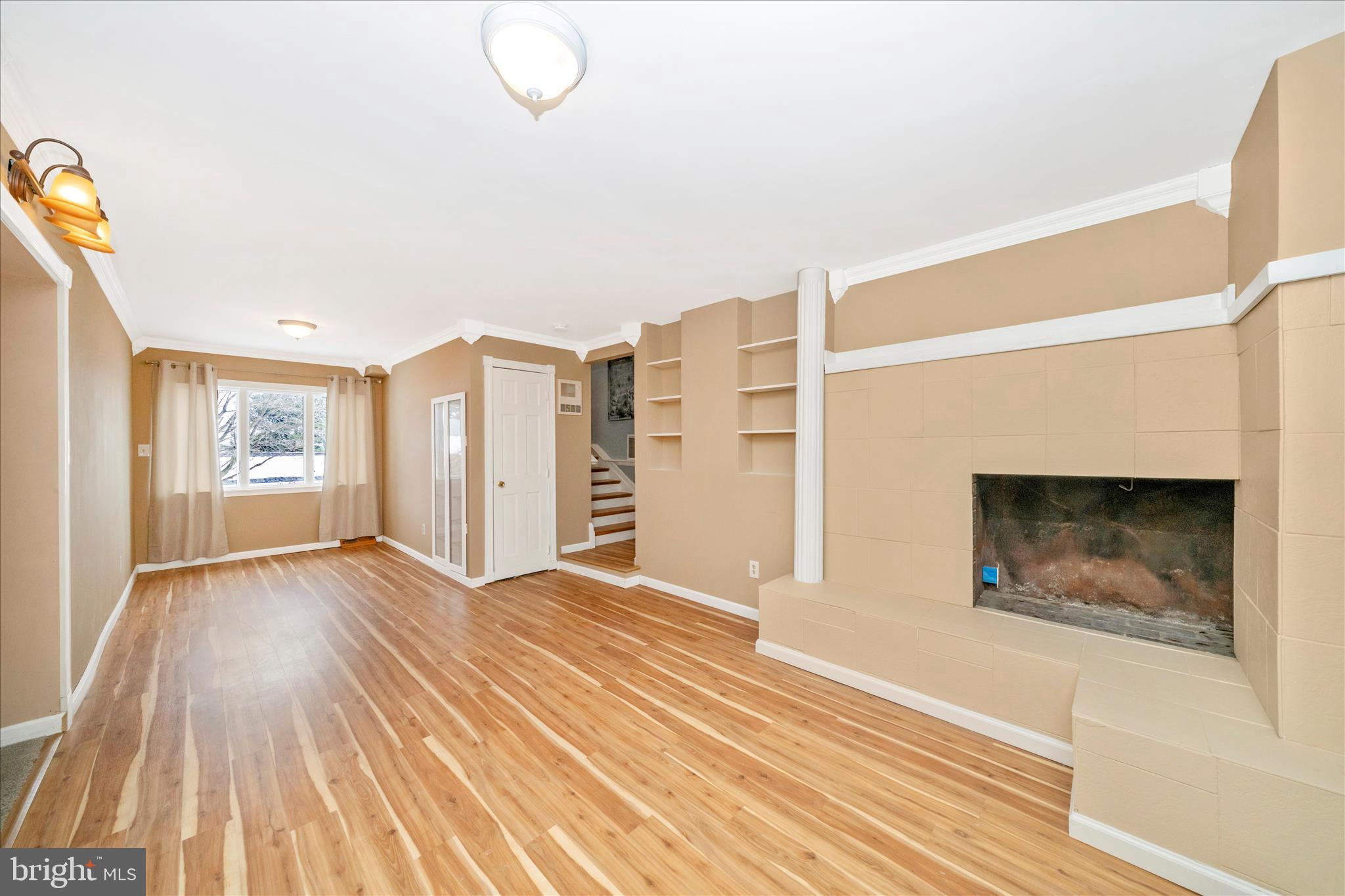 HAMPSTEAD - Residential