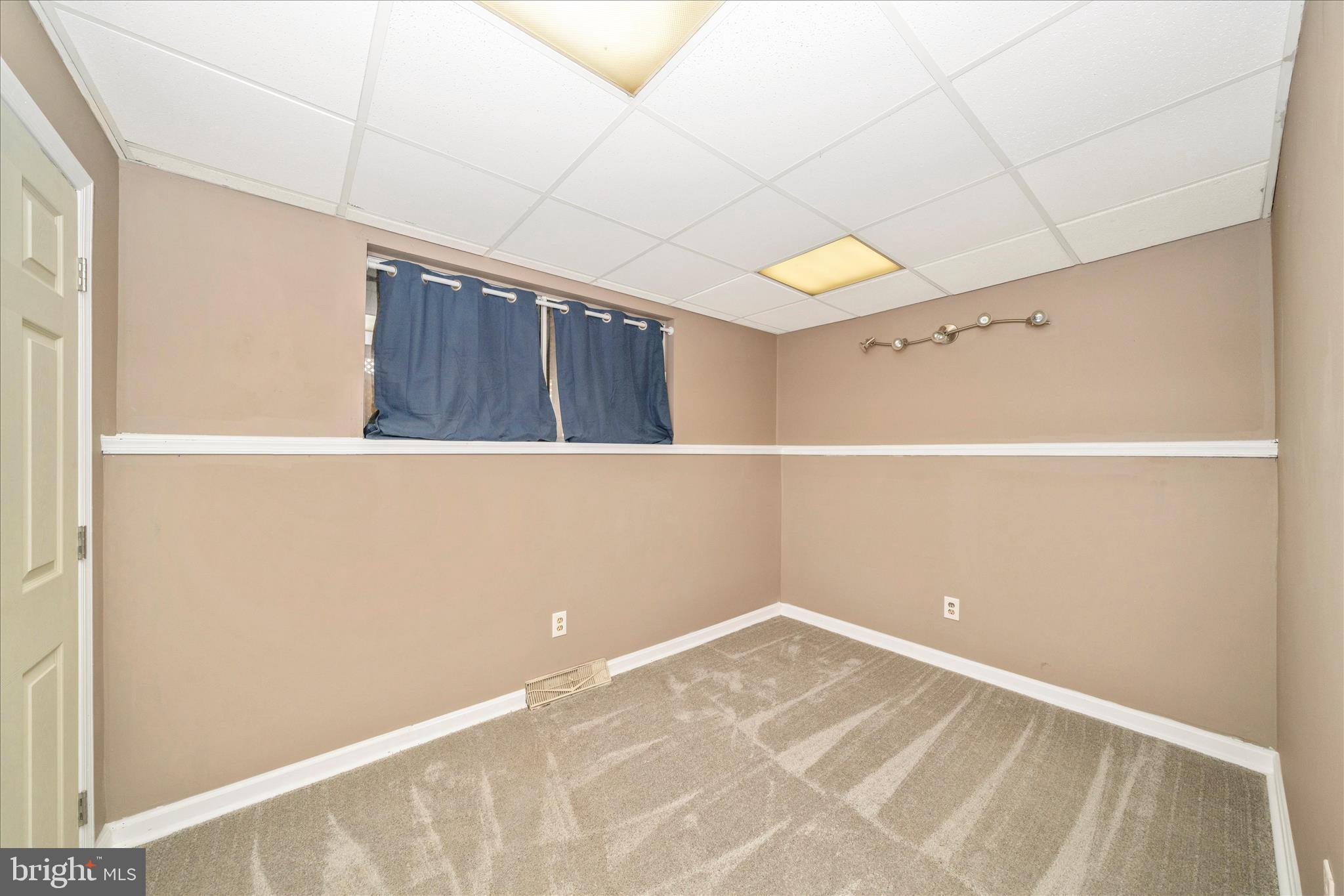 HAMPSTEAD - Residential