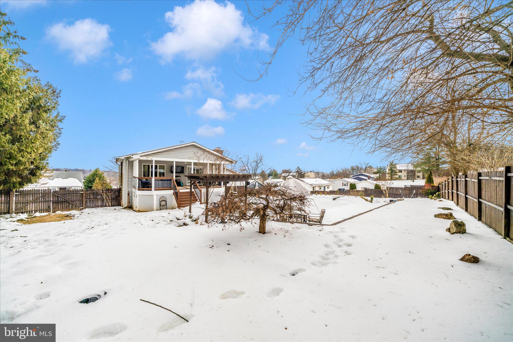 HAMPSTEAD - Residential