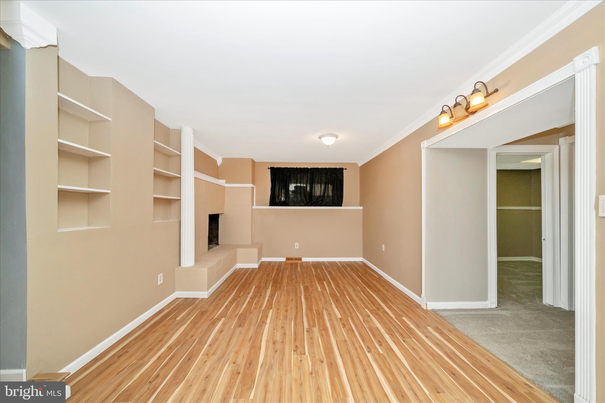 HAMPSTEAD - Residential