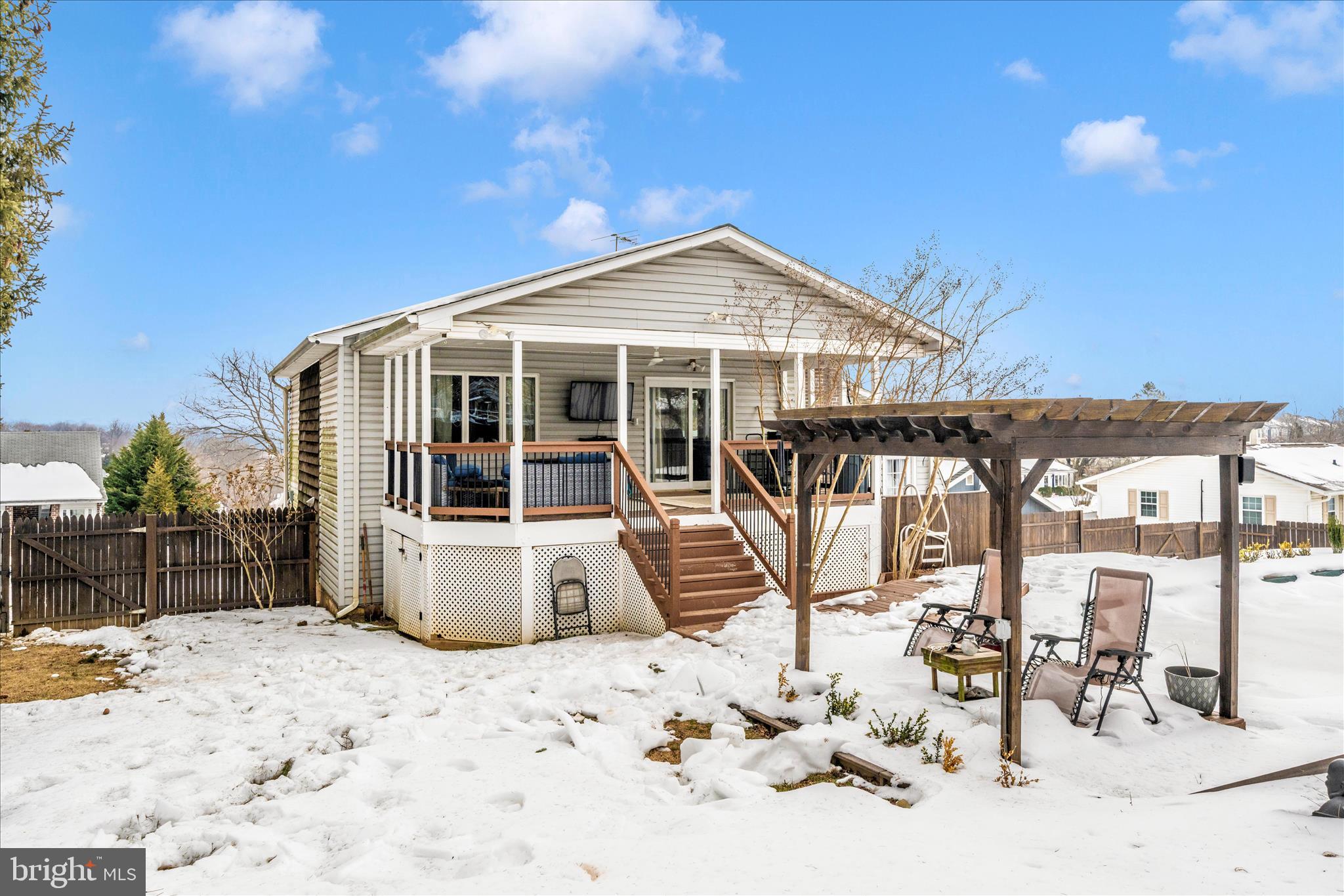 HAMPSTEAD - Residential