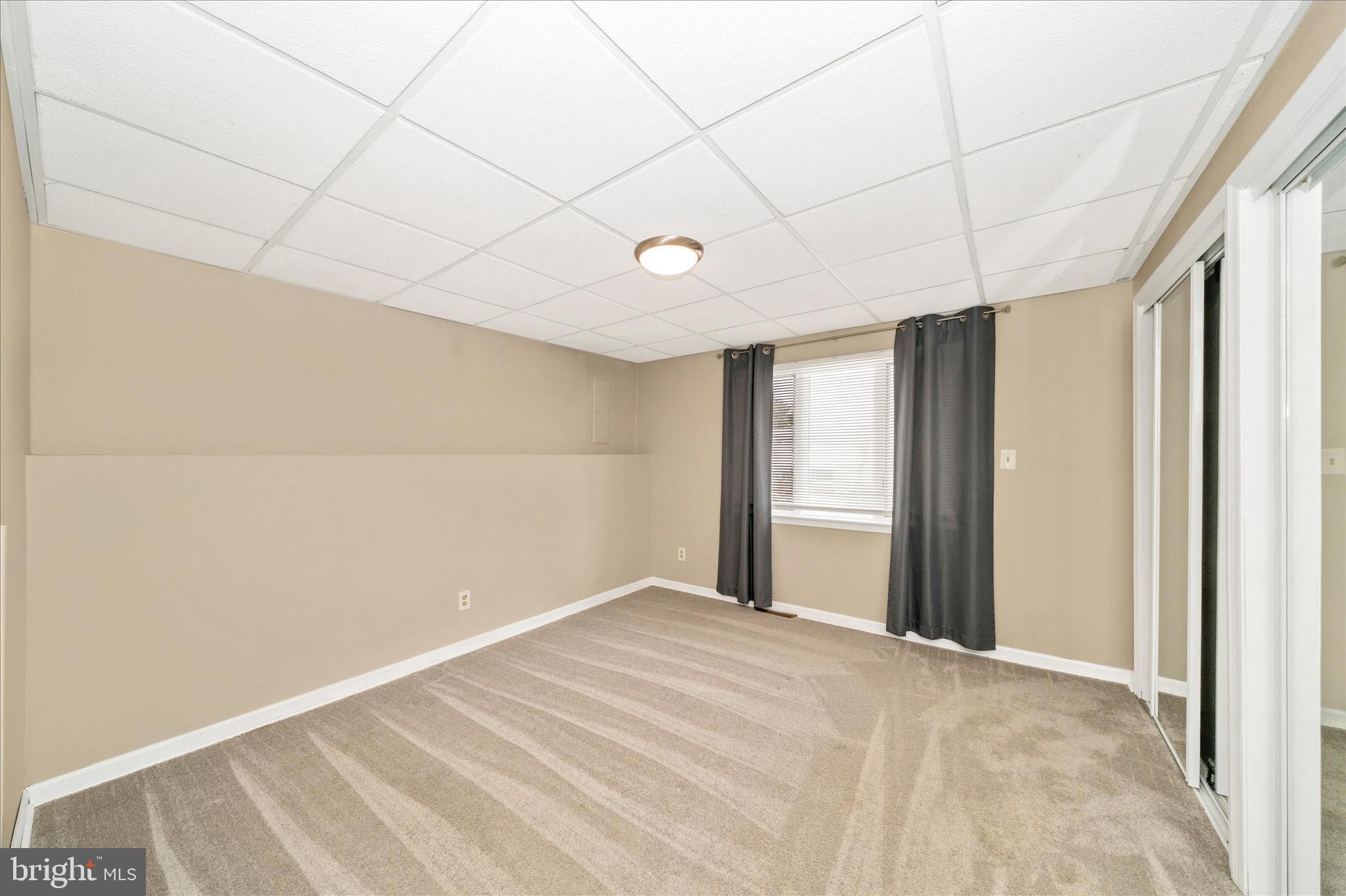 HAMPSTEAD - Residential