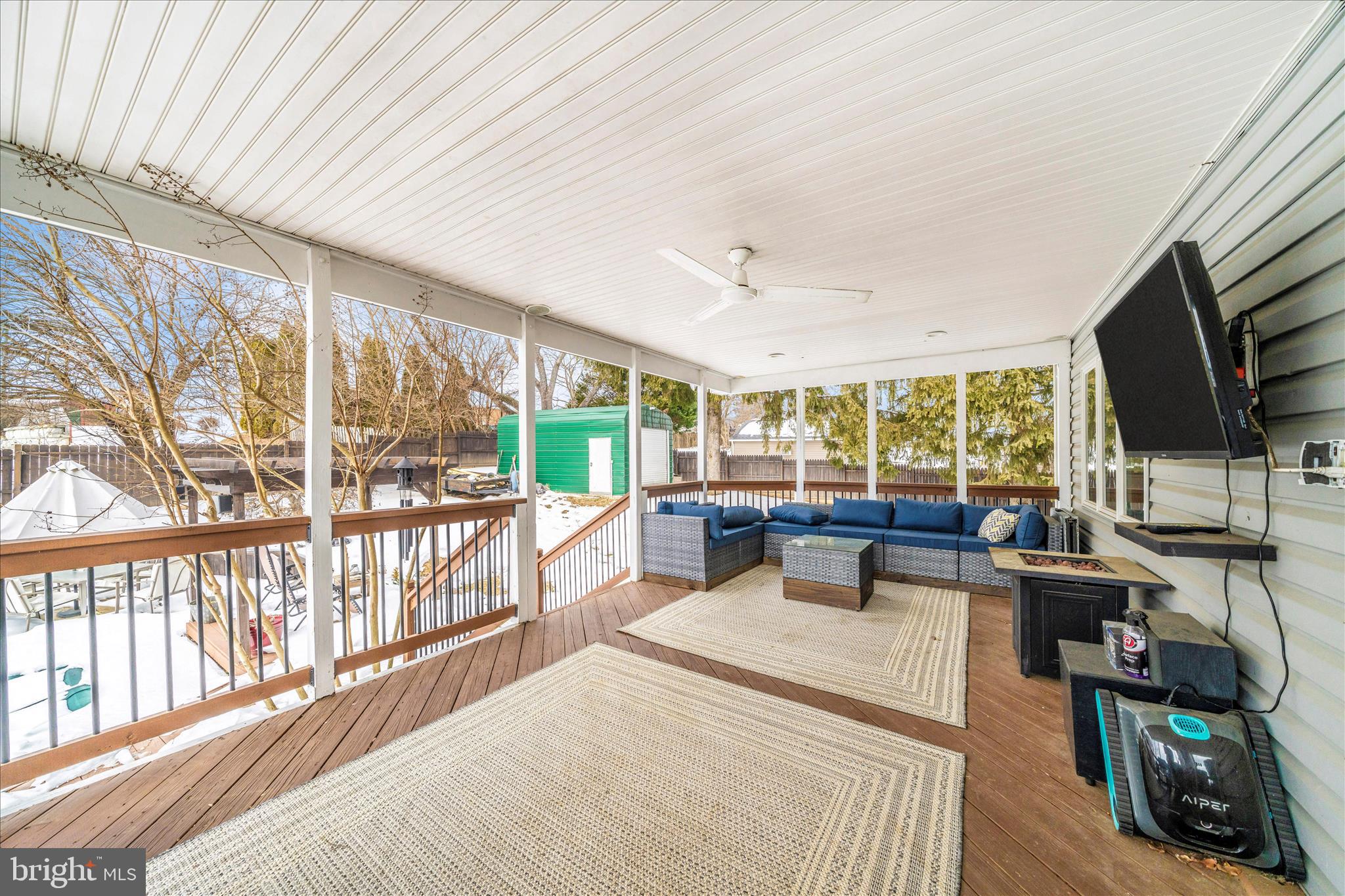 HAMPSTEAD - Residential