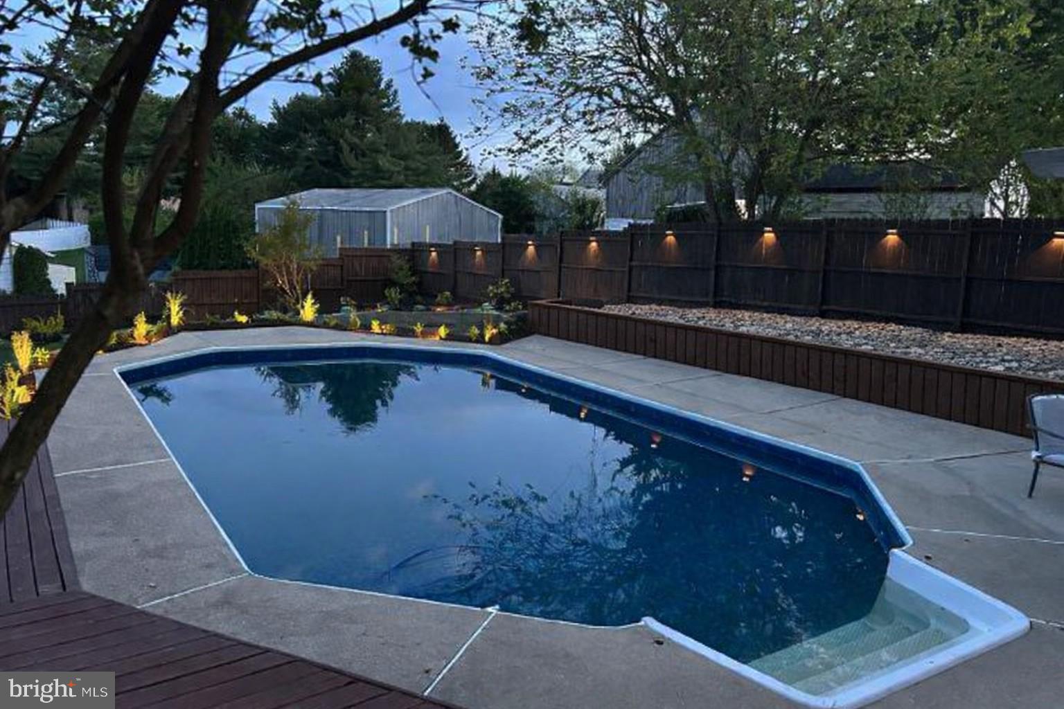 HAMPSTEAD - Residential