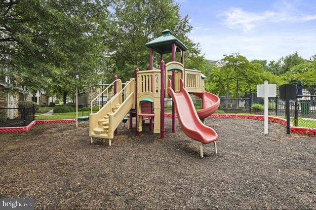 STONEGATE AT FAIRCREST - Residential Lease