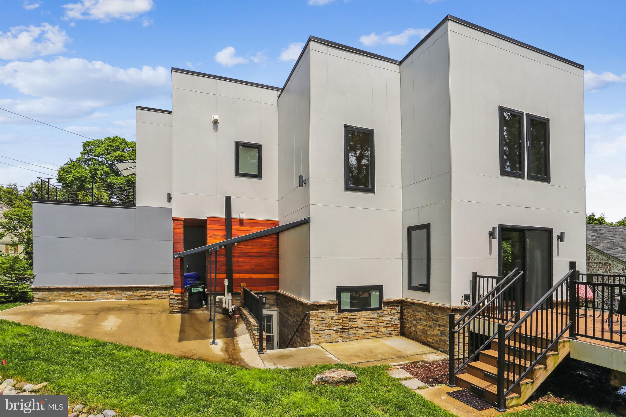 GLEN MAR PARK - Residential