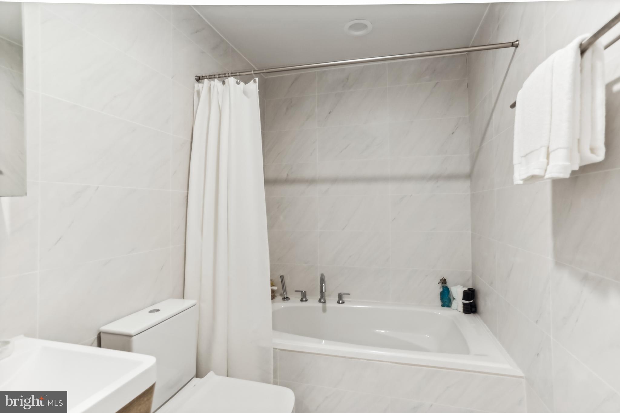 GLEN MAR PARK - Residential