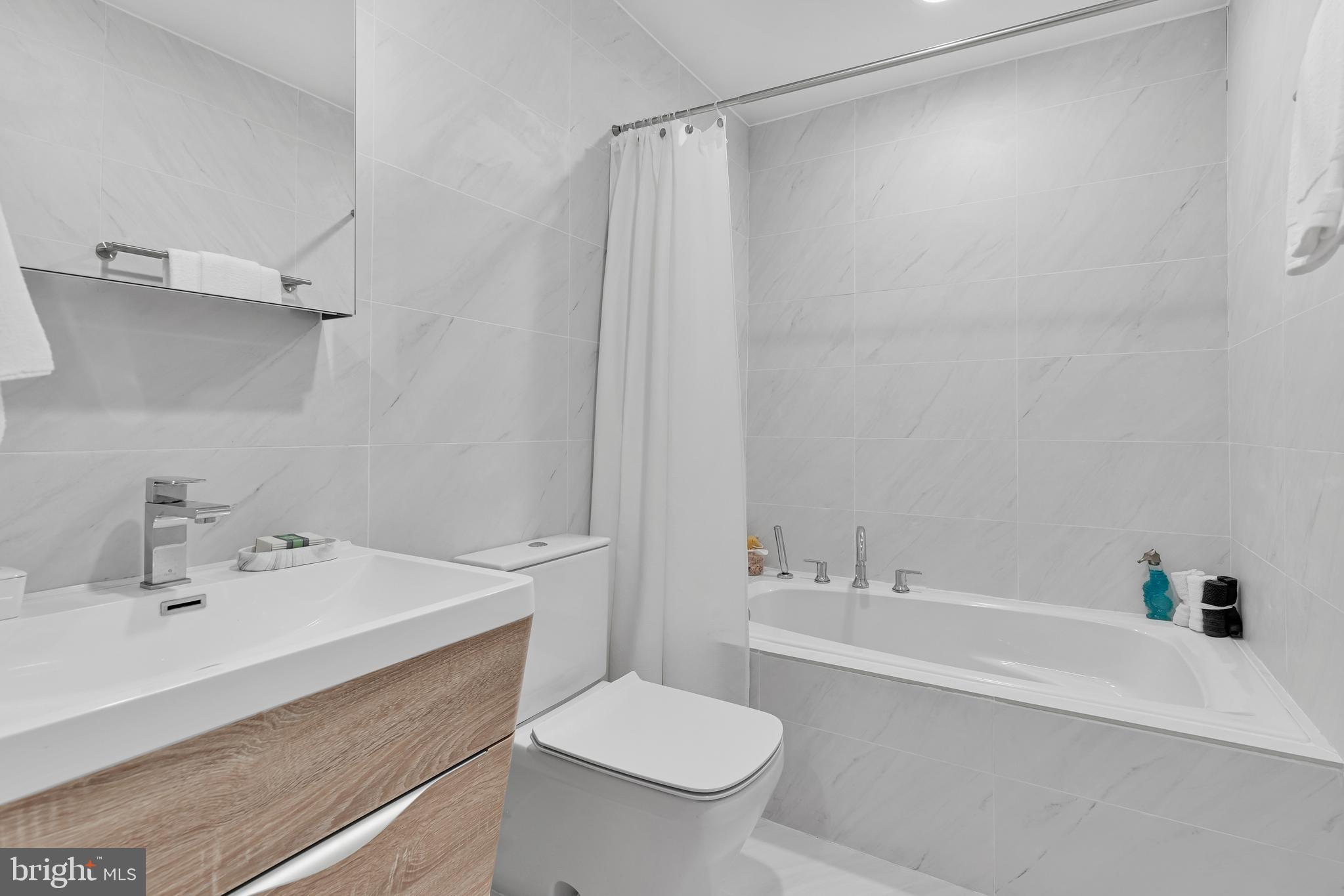 GLEN MAR PARK - Residential