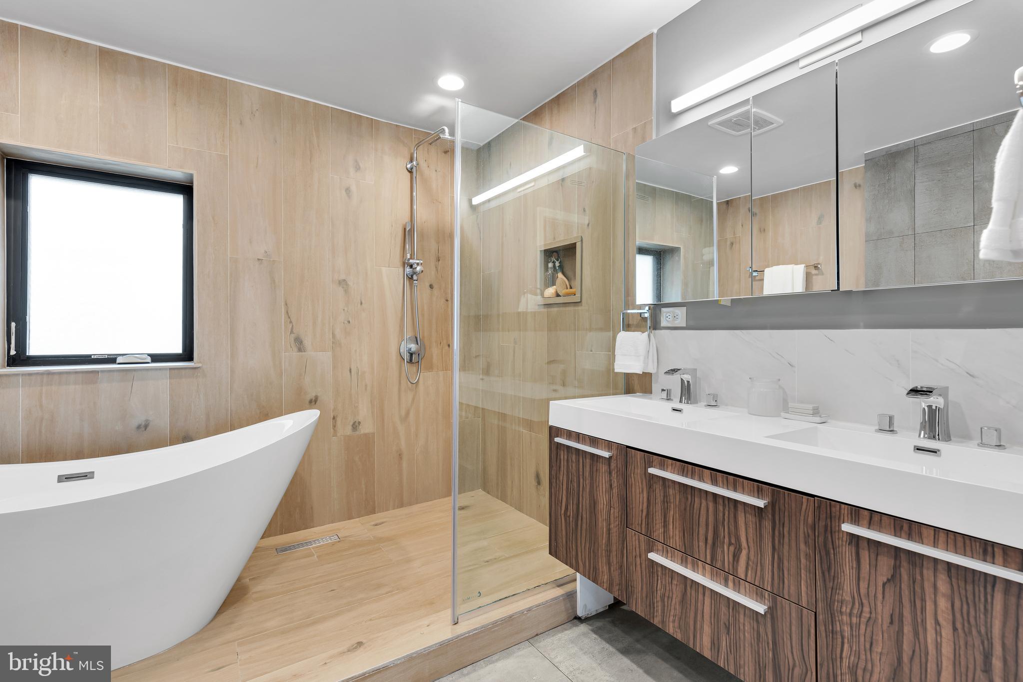 GLEN MAR PARK - Residential