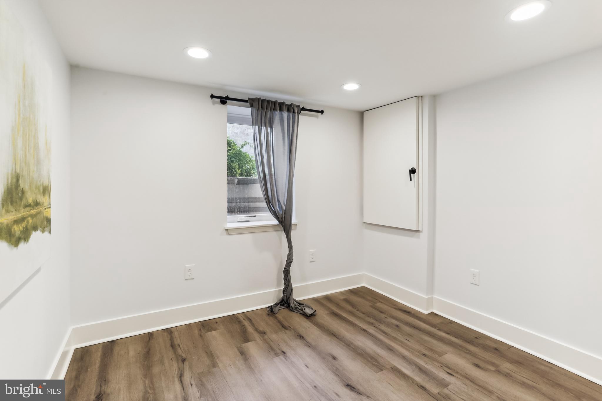 GLEN MAR PARK - Residential