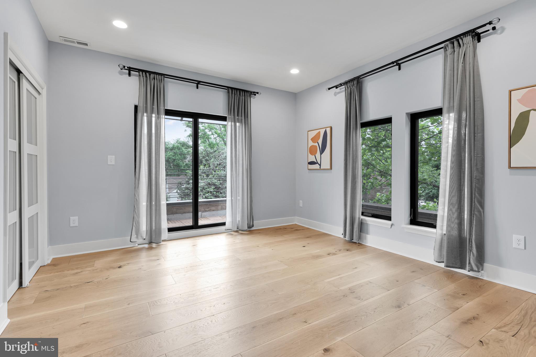 GLEN MAR PARK - Residential